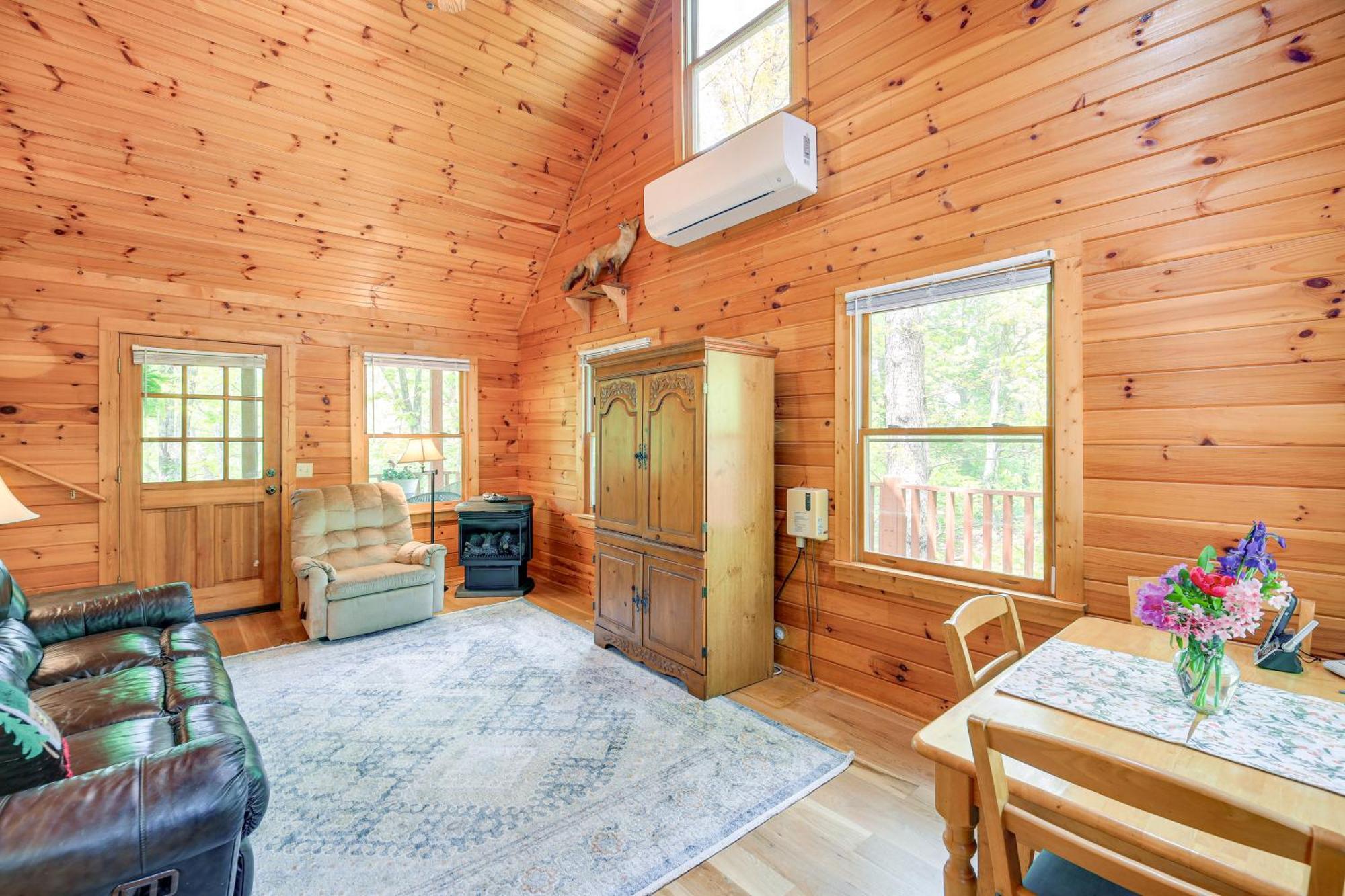 Quaint Blue Ridge Cabin Rental With On-Site Stream! Sparta Exterior foto