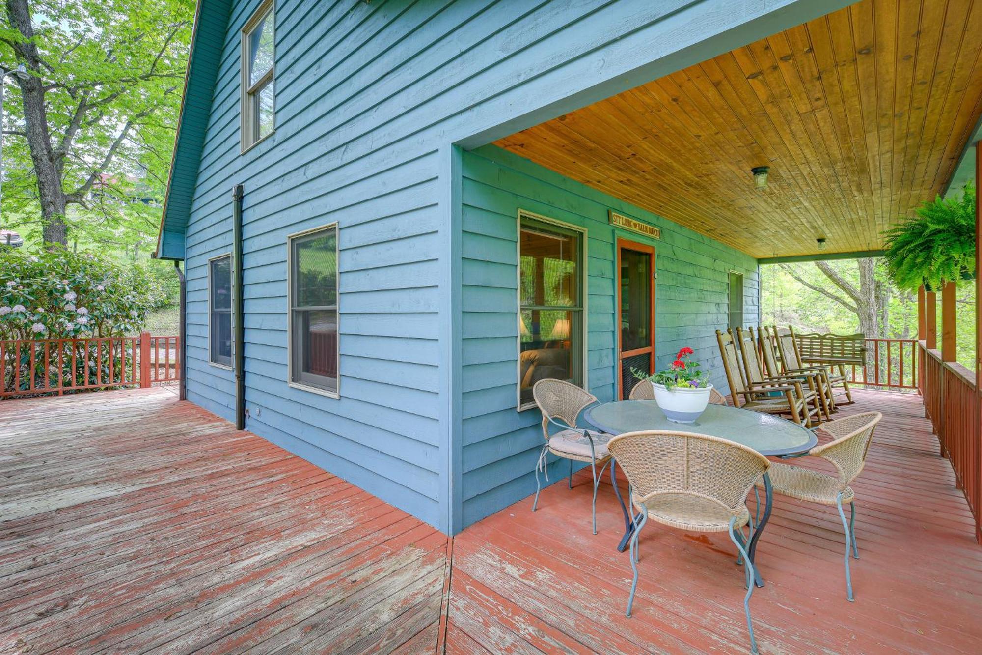 Quaint Blue Ridge Cabin Rental With On-Site Stream! Sparta Exterior foto